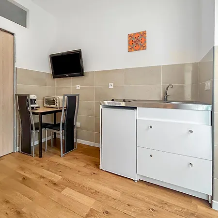 Studio Lumineux Avec Clim Et Tv Ideal Pour Couples Aix-les-Bains Exterior photo