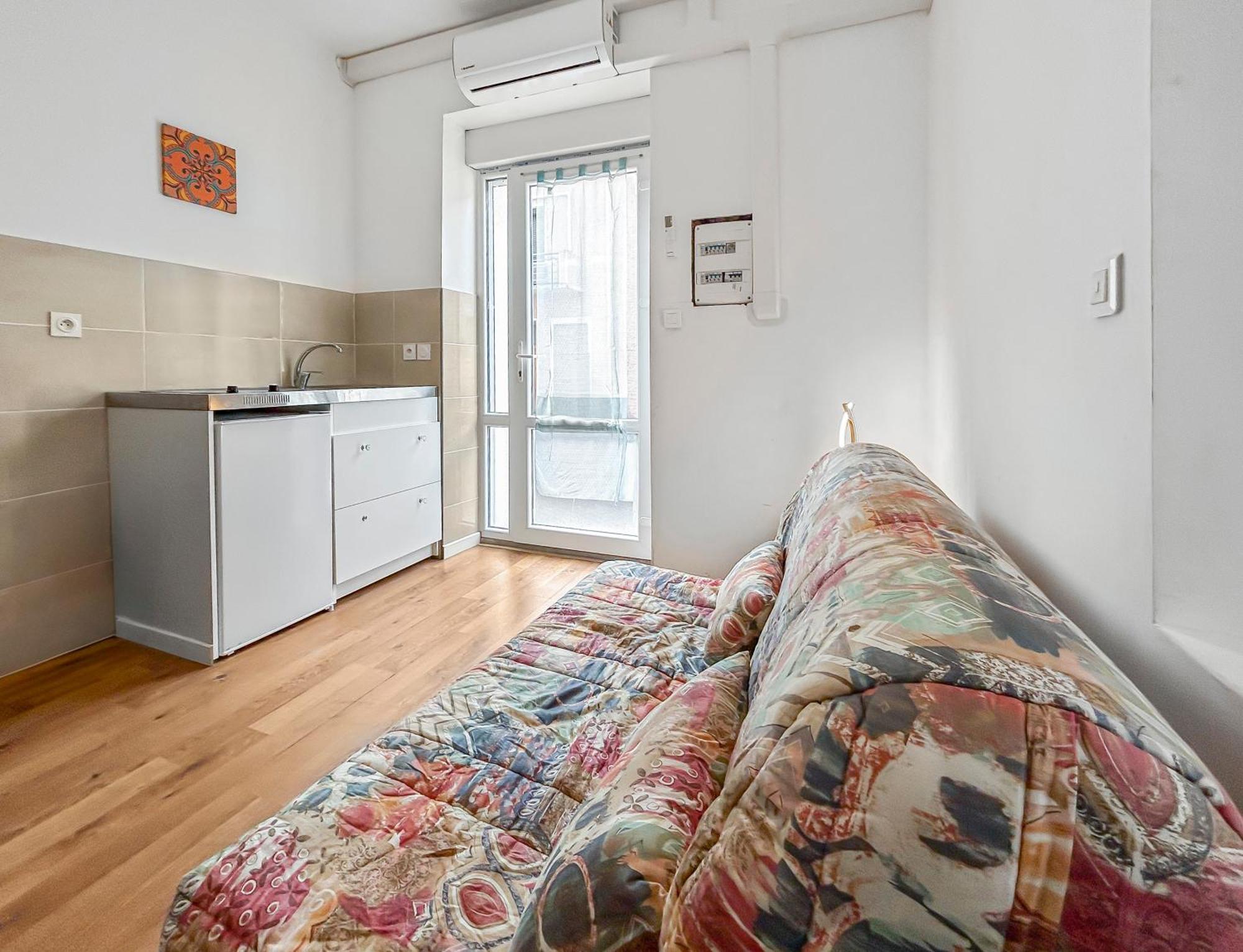 Lumineux Avec Clim Et Tv Ideal Pour Couples