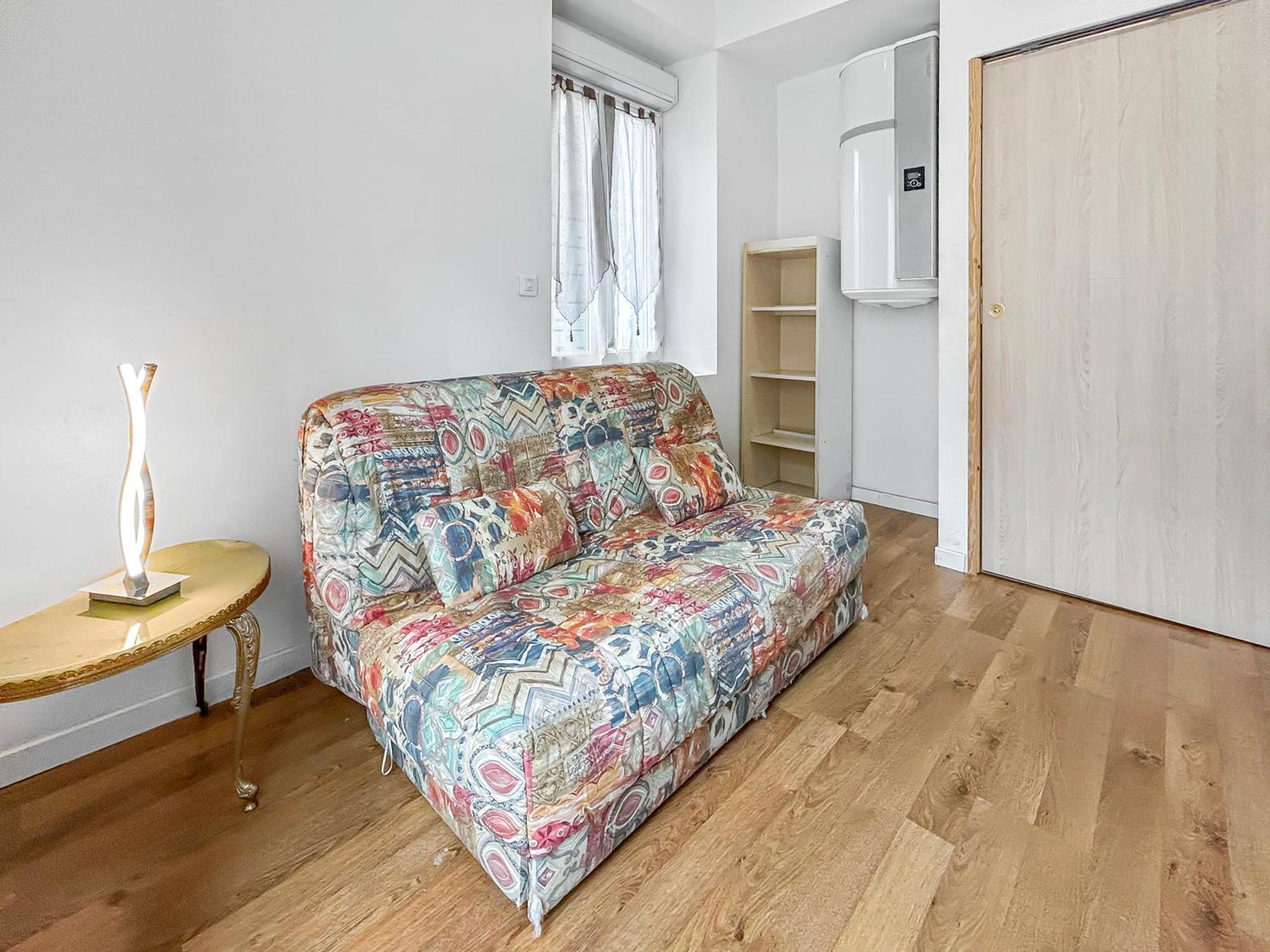 Lumineux Avec Clim Et Tv Ideal Pour Couples Aix-les-Bains